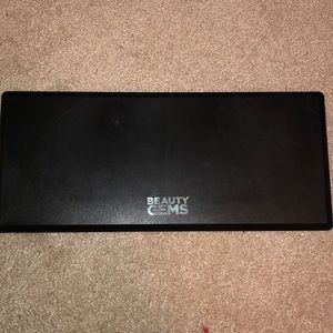 Beauty Gems Eyeshadow Palette
